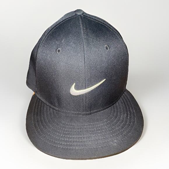 Nike Dri-Fit Pro Cap Black L/XL Fitted Golf Training Hat - Picture 1 of 3